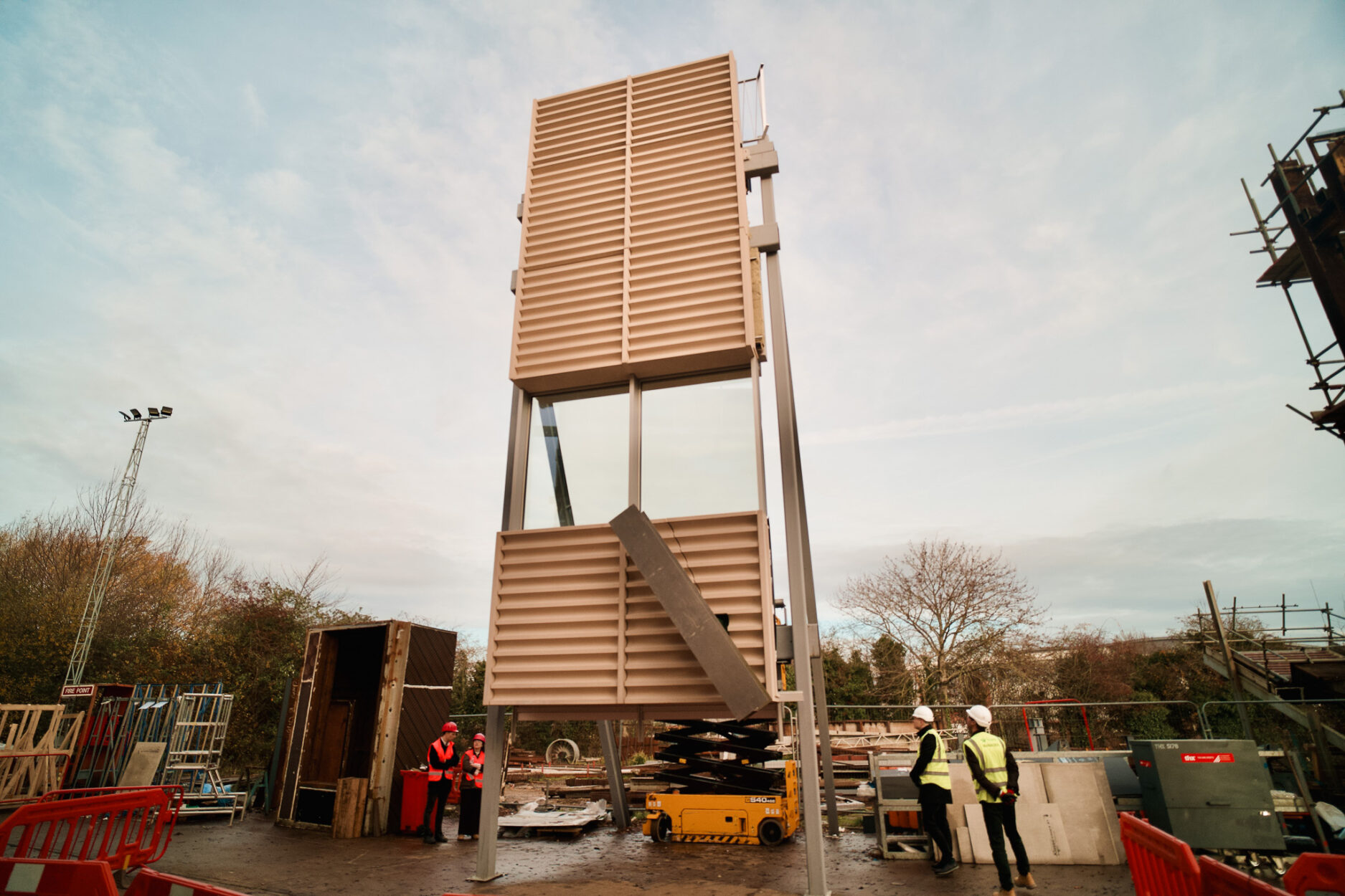 Broadgate Clock Bringing Broadgate Tower to Life! - Colorminium
